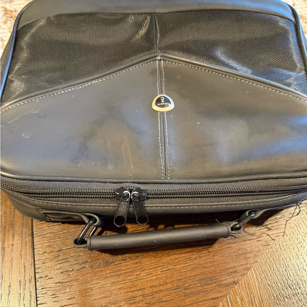 Black Laptop Bag with Sturdy Handle and Zipper